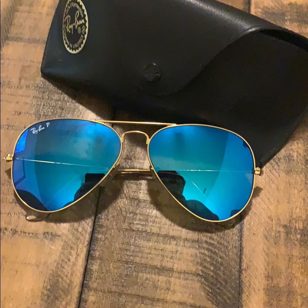 Ray-Ban RB3025 Aviator Polarized Sunglasses w/case